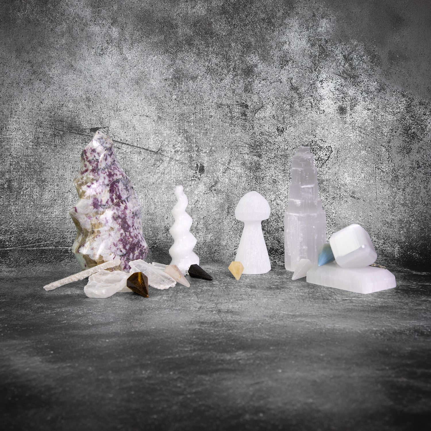 Wholesale selenite, crystal pendulums, and gemstone flames for metaphysical shops, spiritual boutiques, cleansing displays, and gift retailers