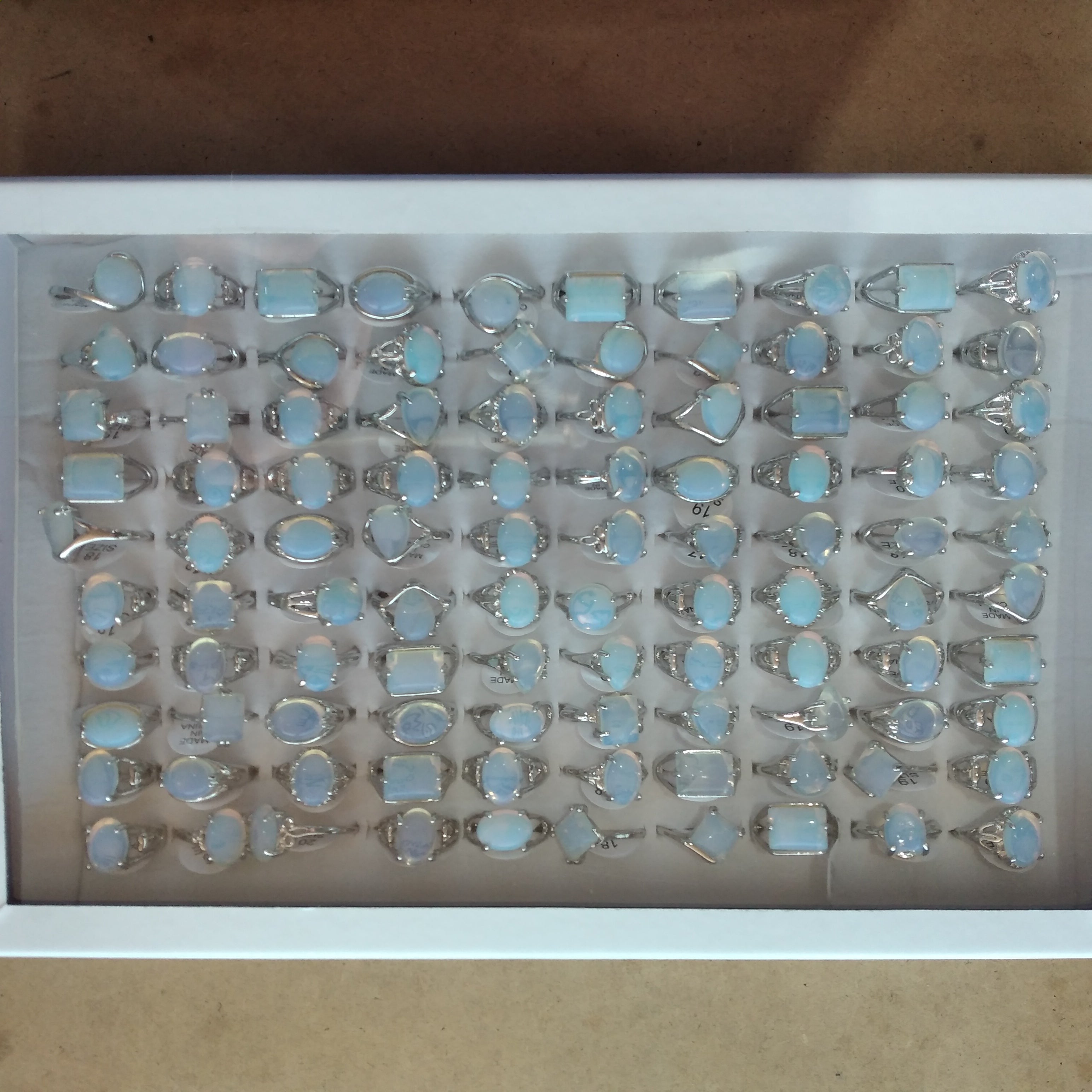 Gemstone Rings Assortment – 100 or 50 Mixed Stone Rings