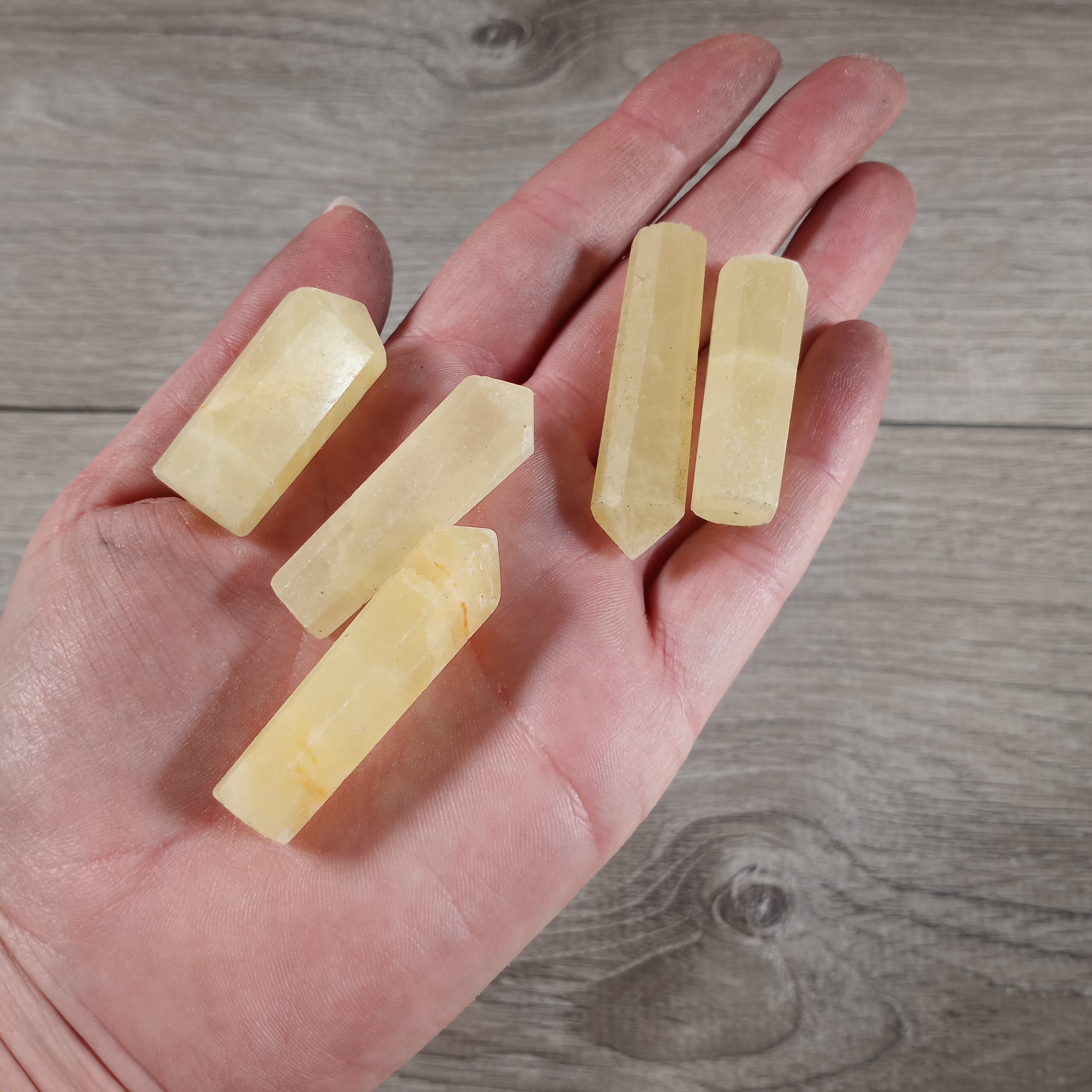 Gemstone obelisks for jewelry making and gridding