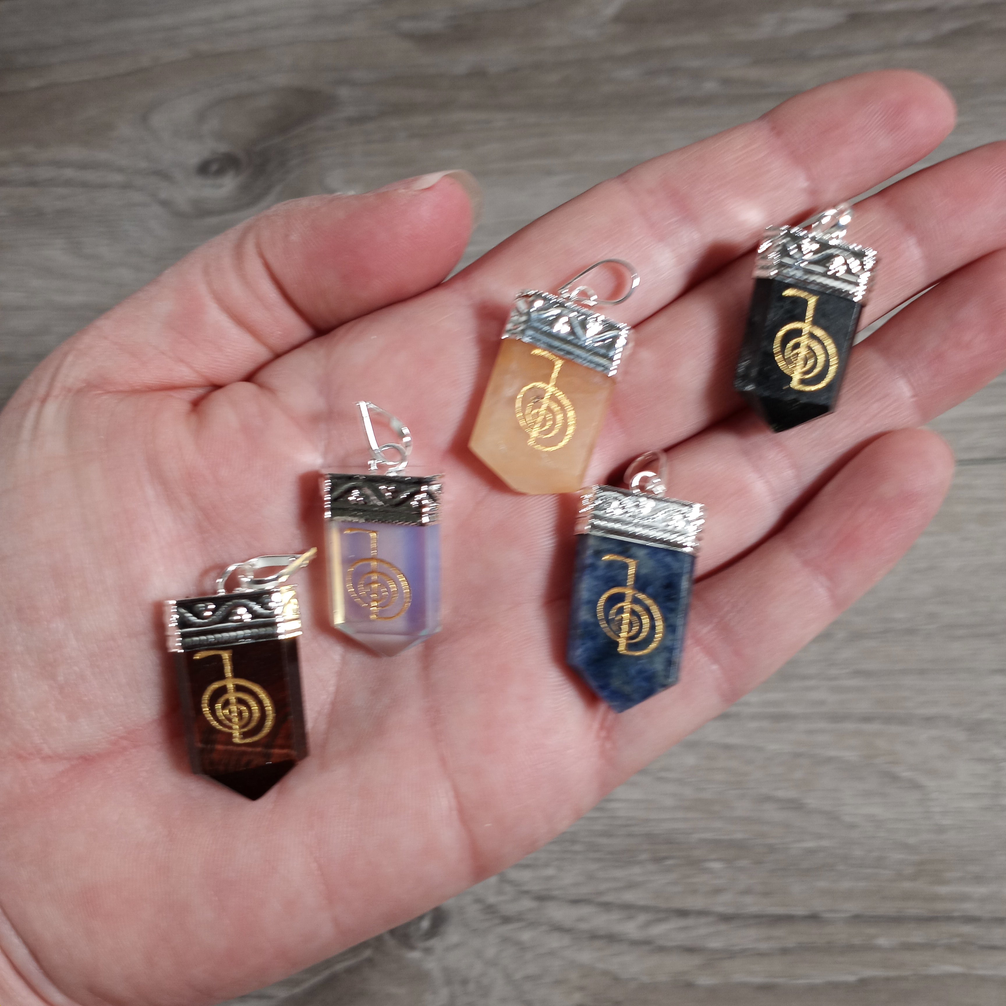 Etched Gemstone Pendants Assorted – Silver Pot Metal Setting