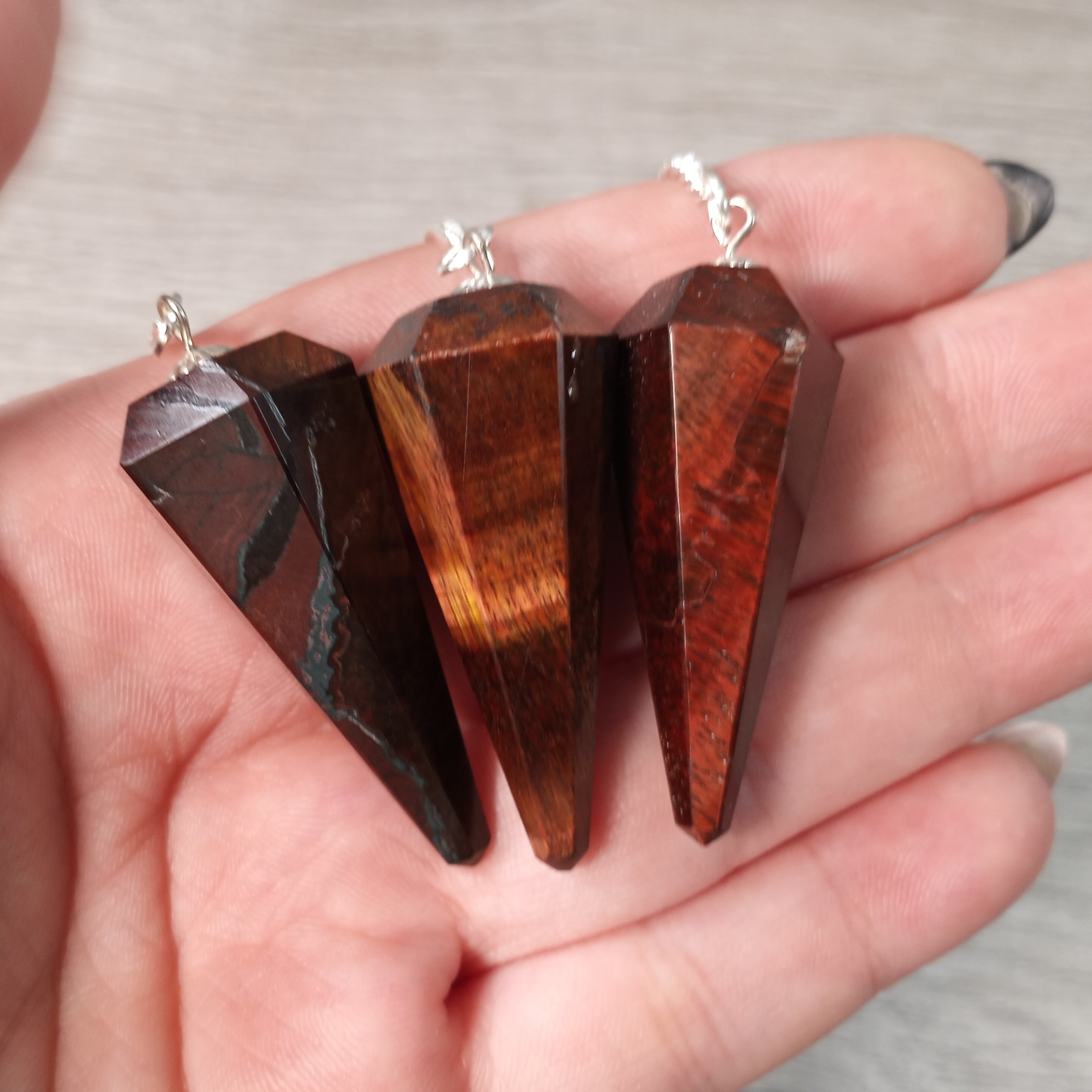 red tiger eye pendulum for crystal shop wholesale