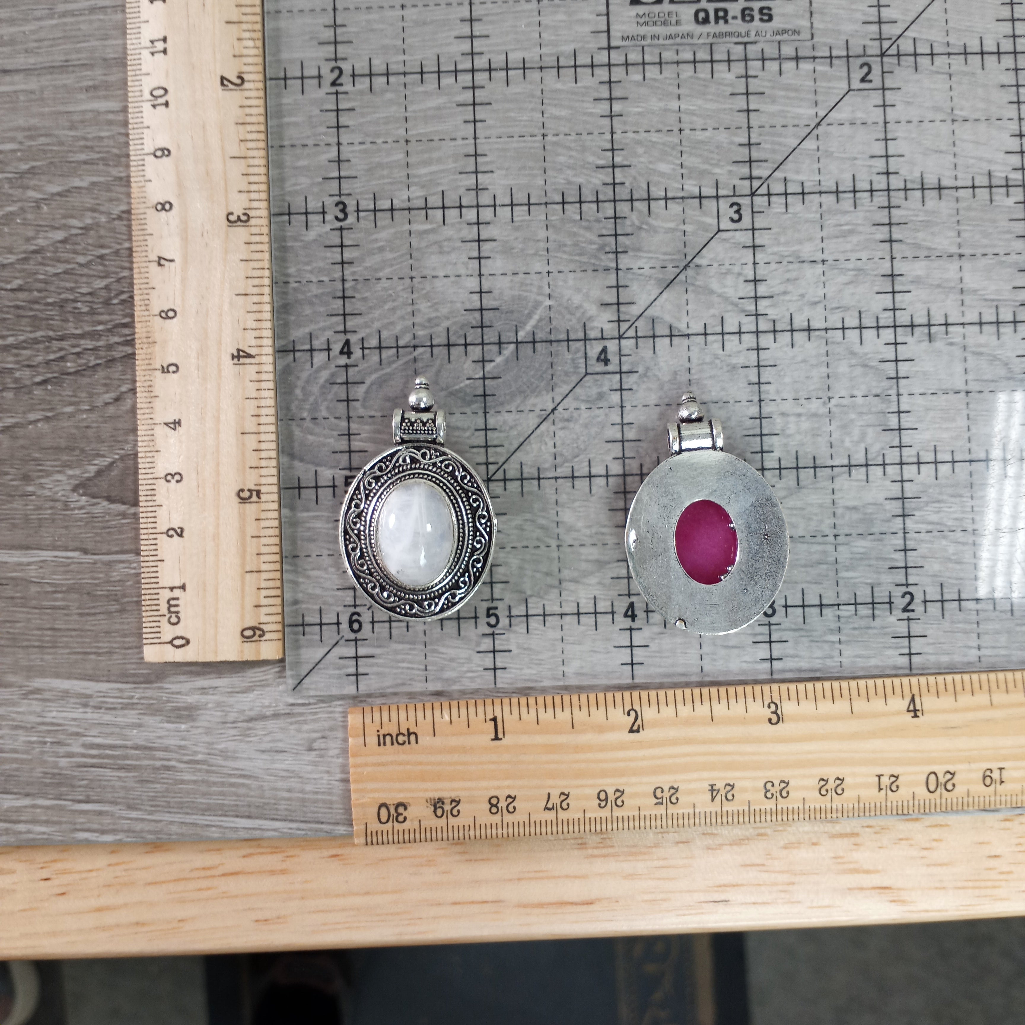 Gemstone Tibetan Pendants in Pot Metal – Bulk Jewelry for Crystal Shops