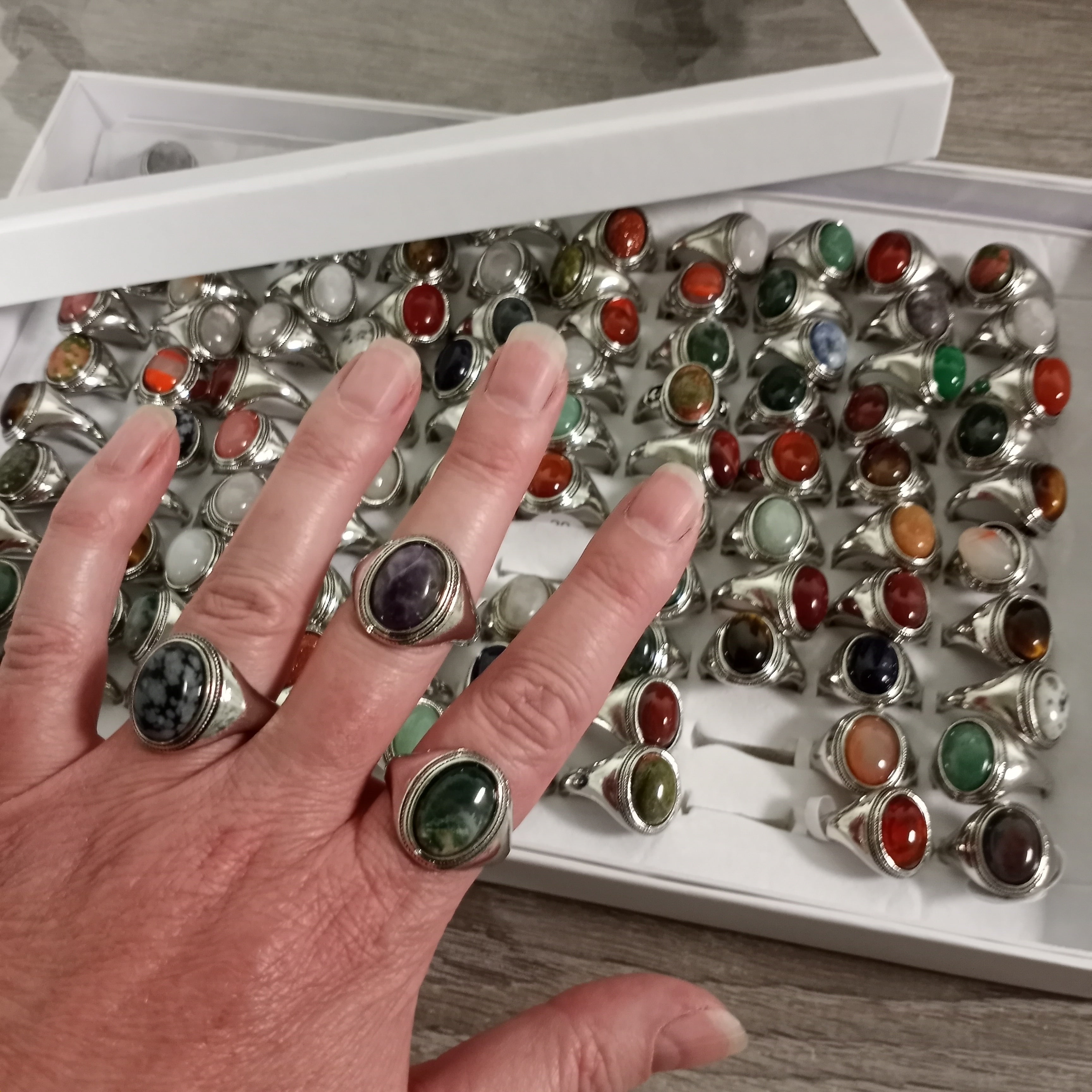 Gemstone Rings Assortment – 100 or 50 Mixed Stone Rings