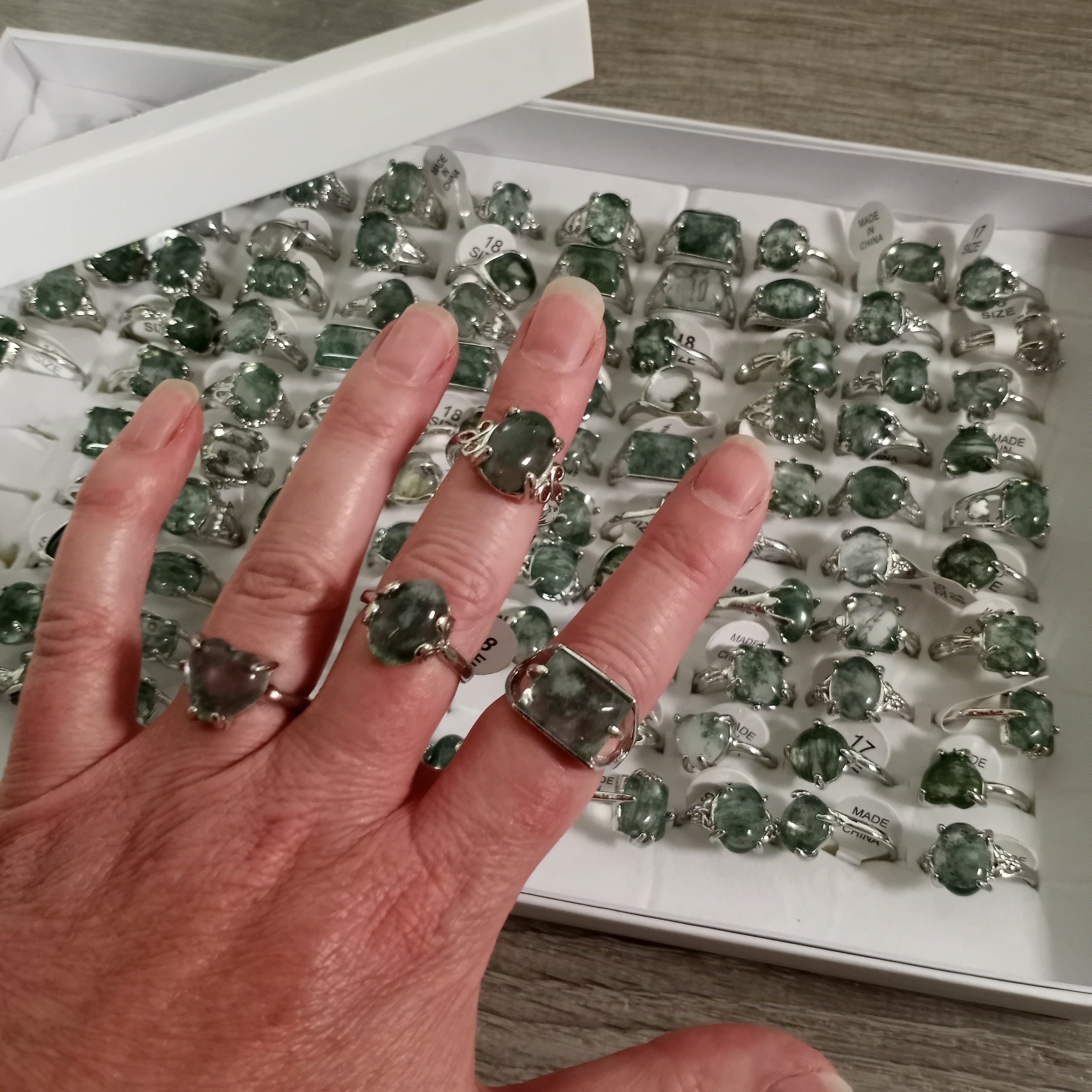 Gemstone Rings Assortment – 100 or 50 Mixed Stone Rings