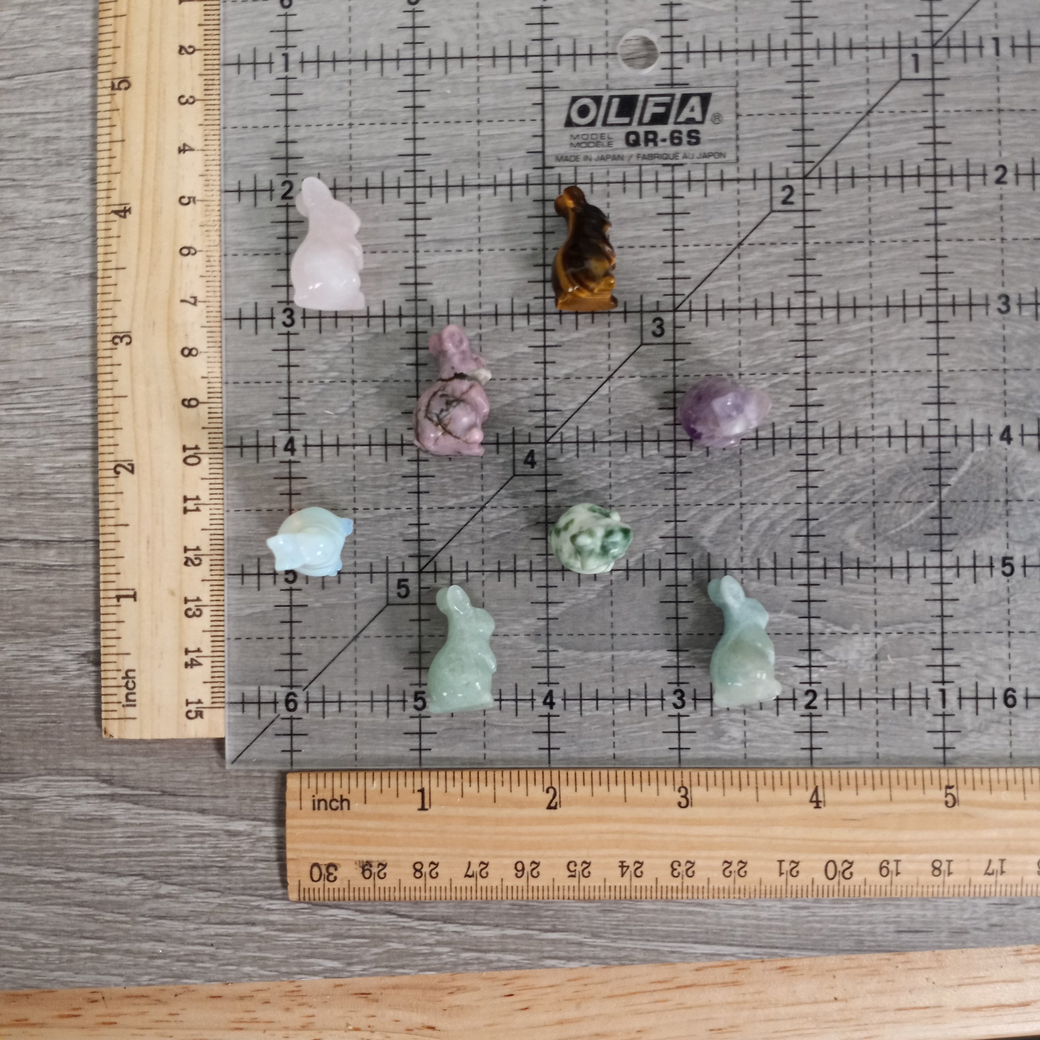 Healing gemstone bunny figurines wholesale