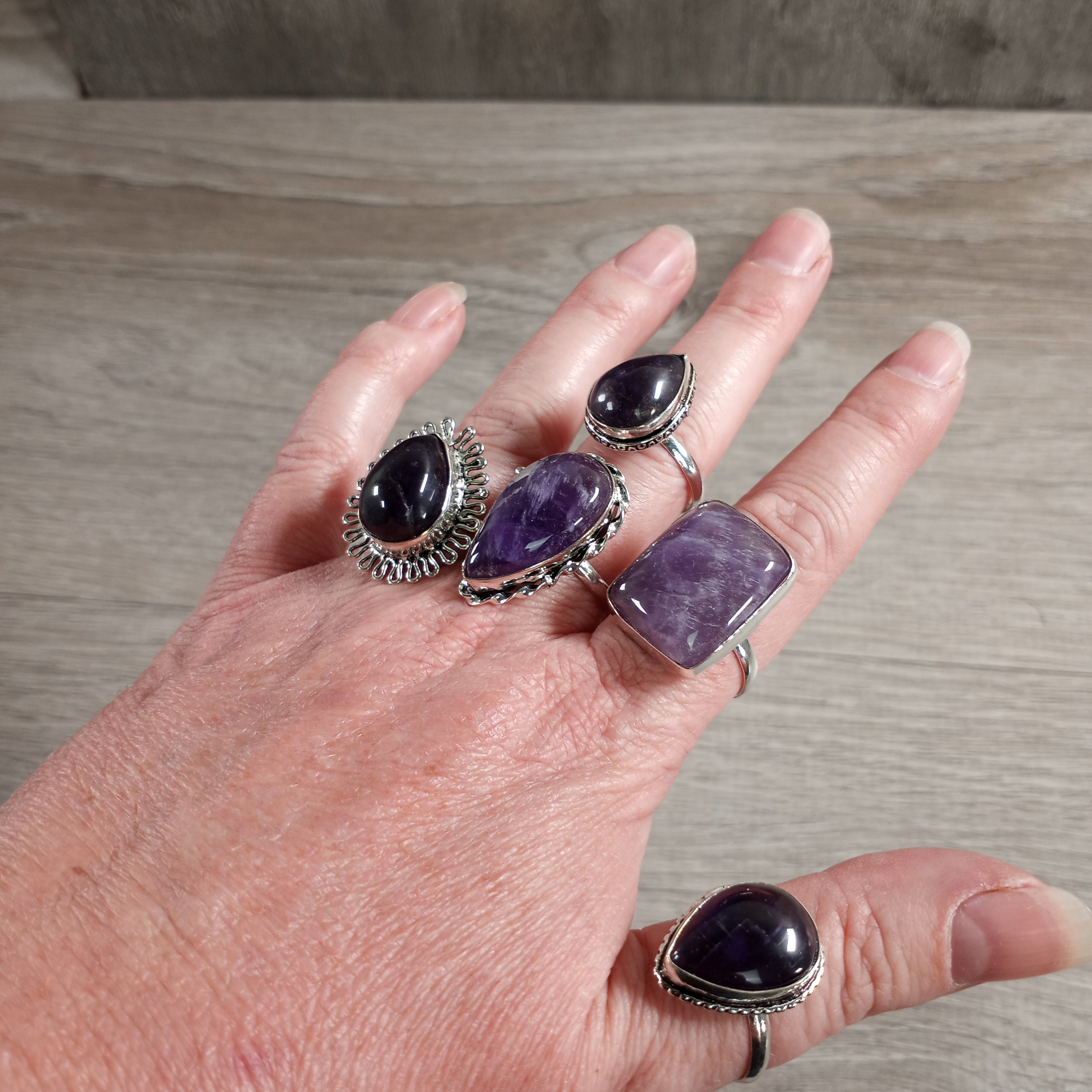 Amethyst bulk gemstone rings in mixed sizes and shapes