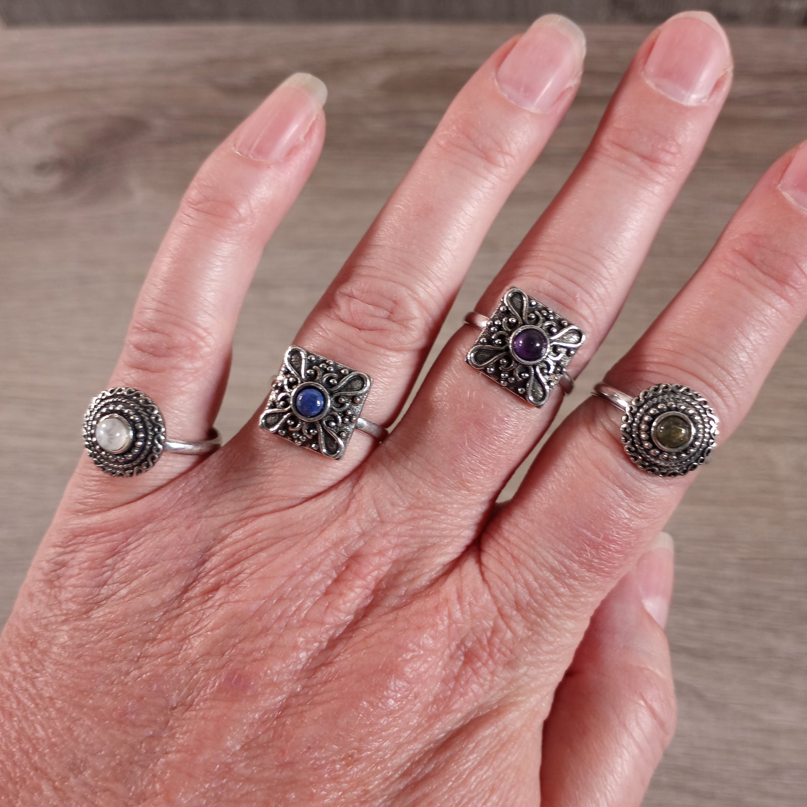 Boho gemstone ring assortment in pot metal – wholesale display