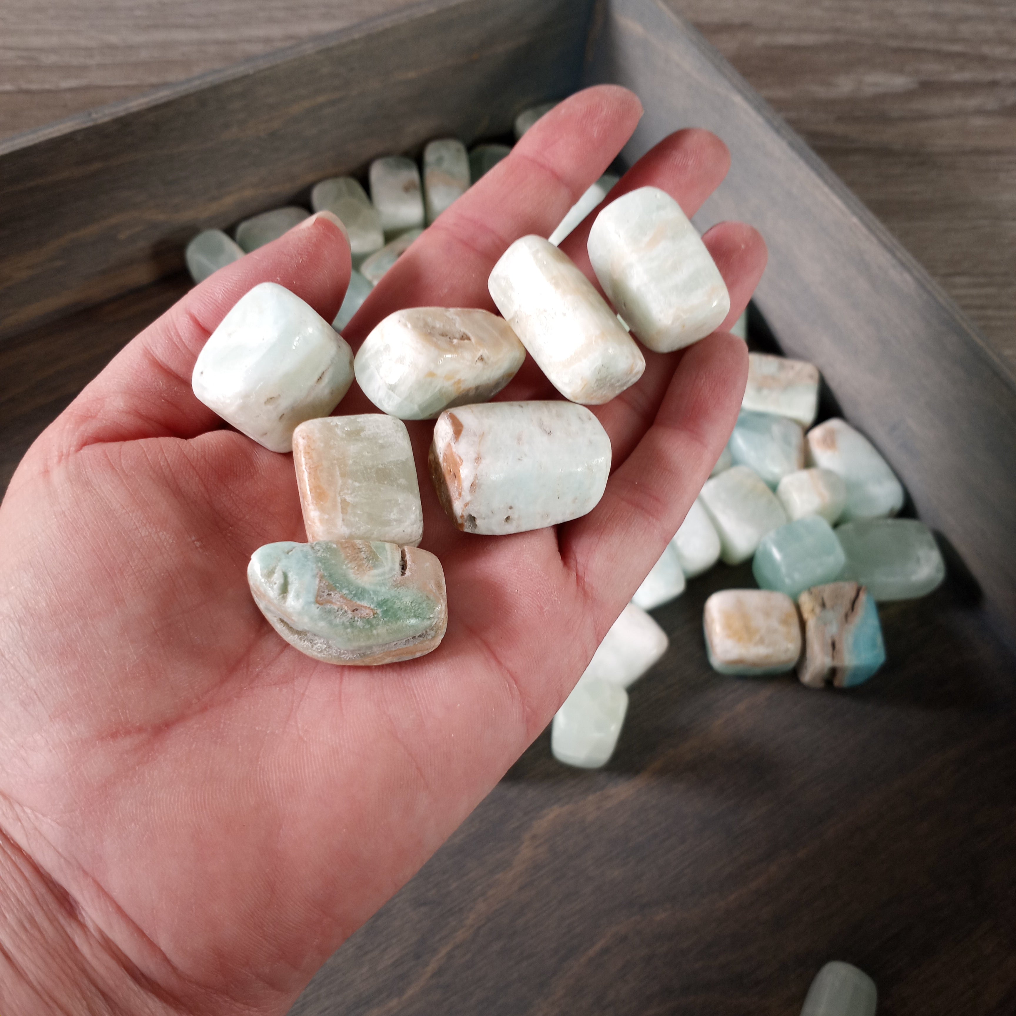 Meditation and healing stones – Caribbean Calcite.