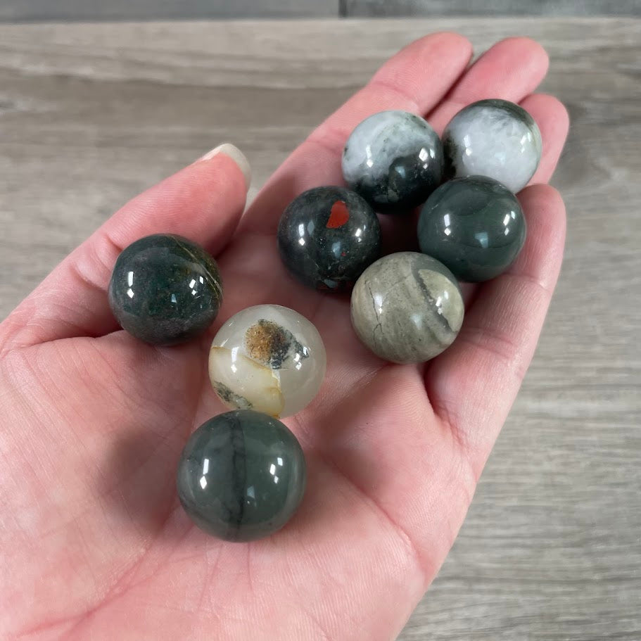 African bloodstone gemstone spheres 18mm–22mm bulk
