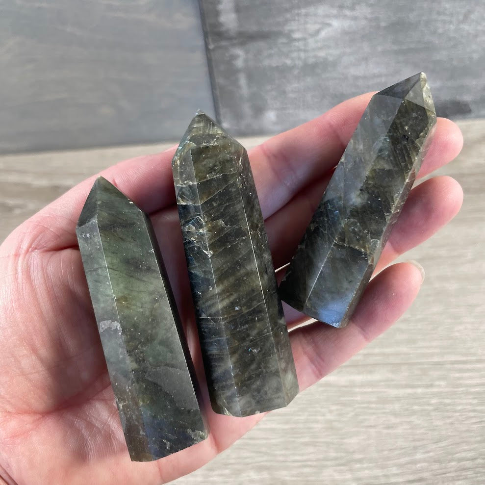 labradorite natural obelisk healing stones