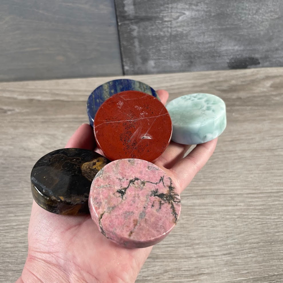 Assorted wholesale flat crystal stone sfor metaphysical shops