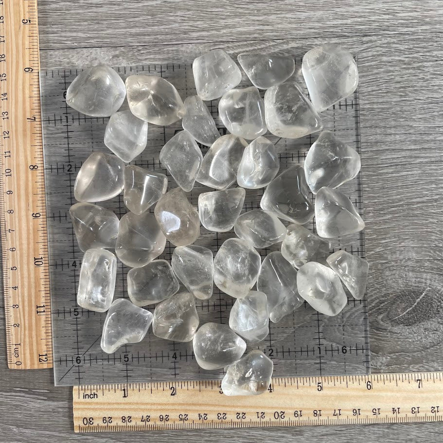wholesale crystals - tumbled quartz