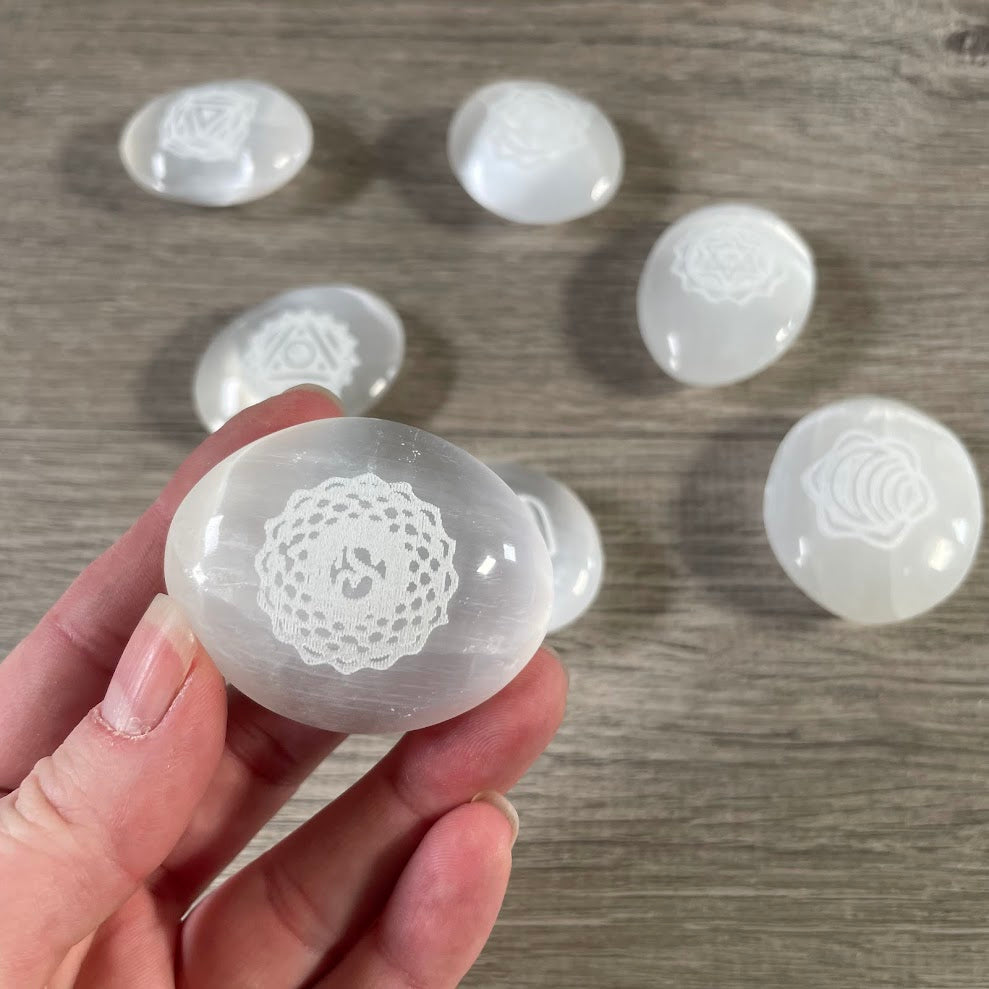 Chakra balancing crystal set in white selenite for bulk orders