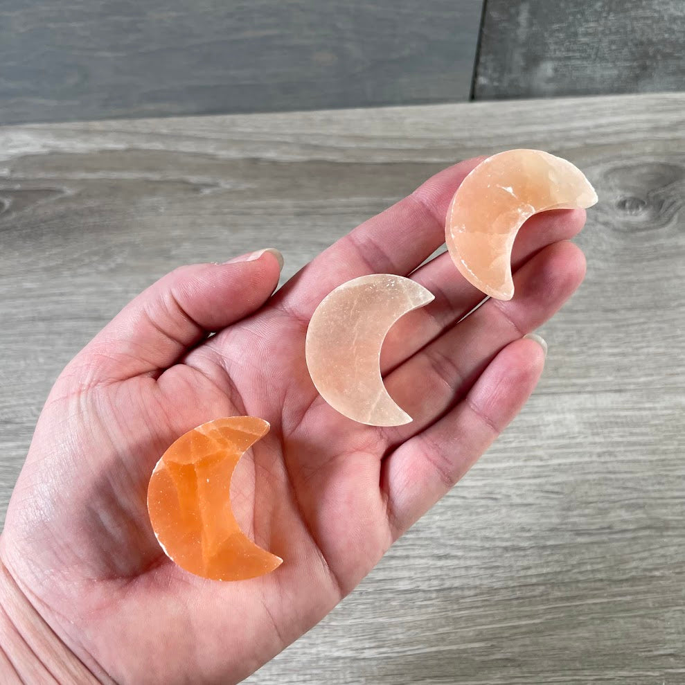 Selenite Small Stones Polished – Cleansing Crystals for Retail