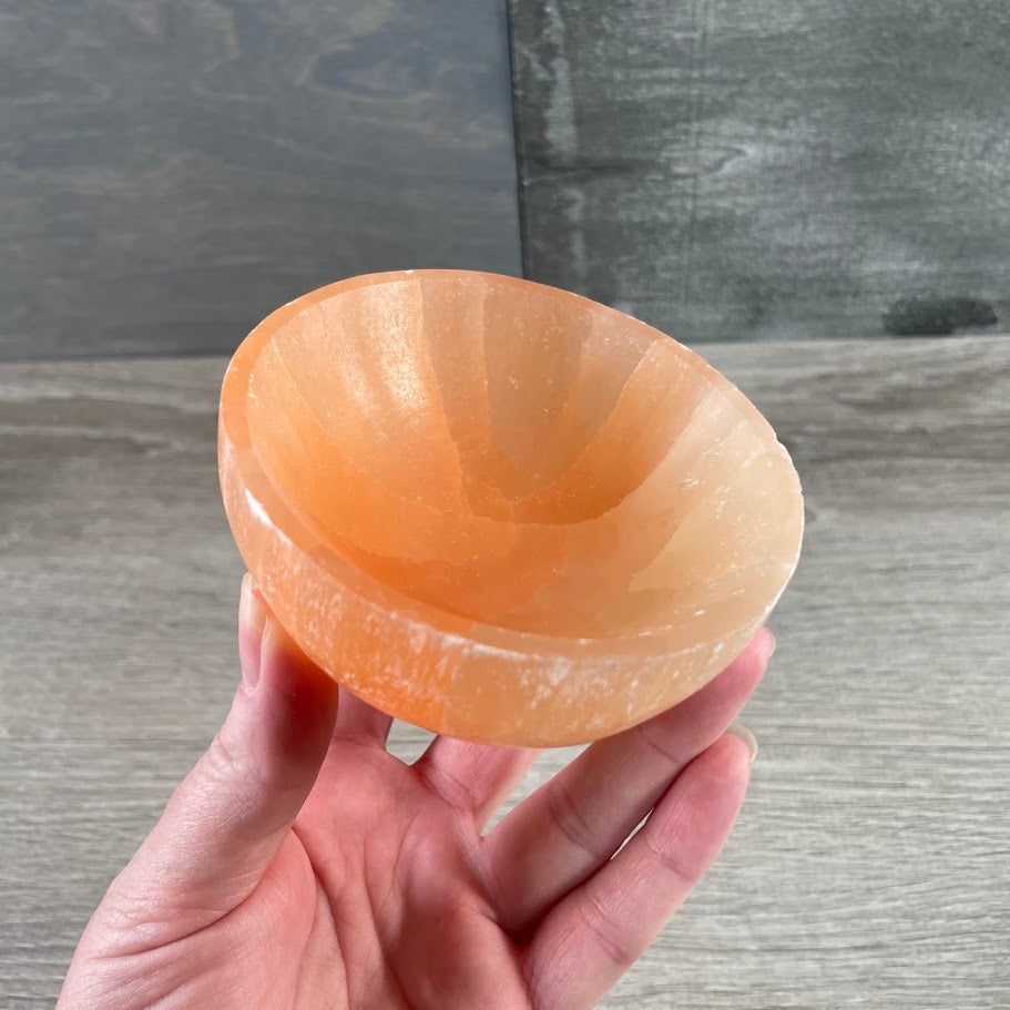 Wholesale Selenite Bowls – Assorted Shapes & Sizes | Crystal Charging Bowls