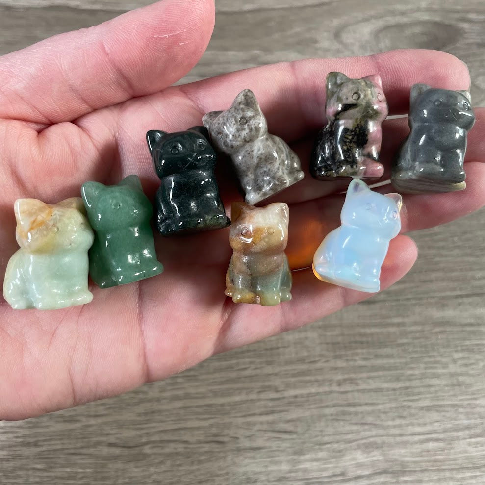 Small Gemstone Cat Figurine – Carved Crystal Animal Statue