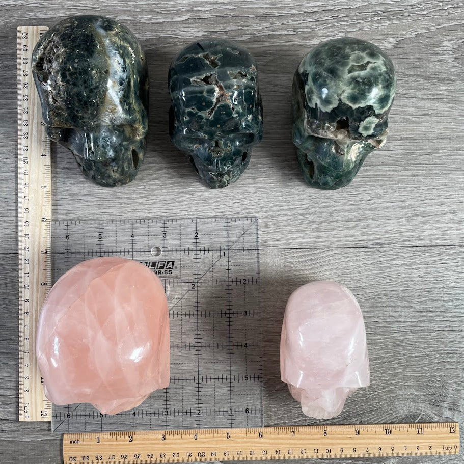Lot of 5 crystal skulls Large for alters