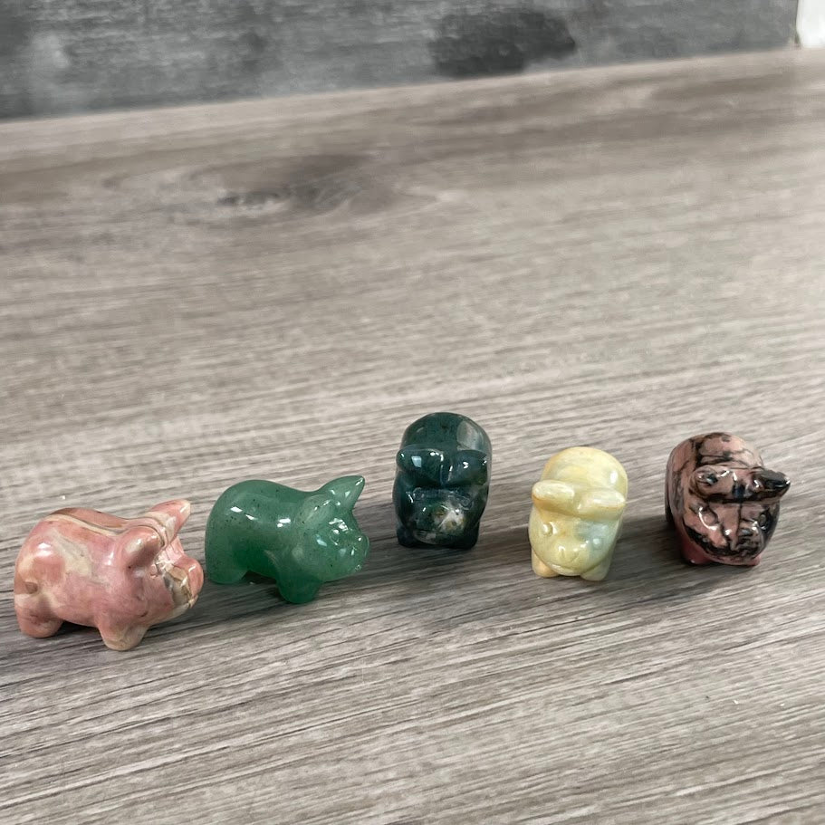 Gemstone Pig Figurines – Small Assorted Crystal Animal Statues