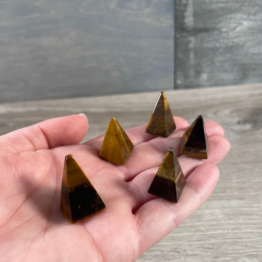 tiger eye natural crystal pyramid for energy work