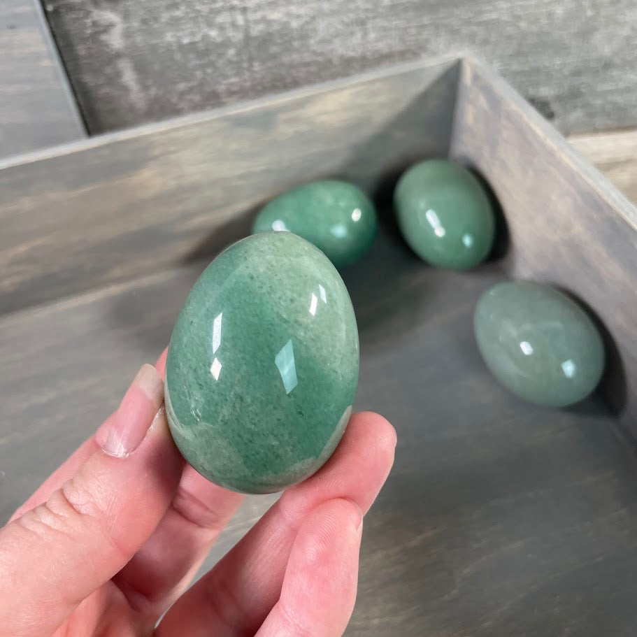 aventurine polished gemstone egg for rock shops