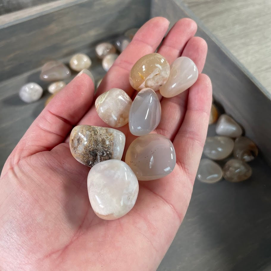 wholesale flower agate stones for gift retailers