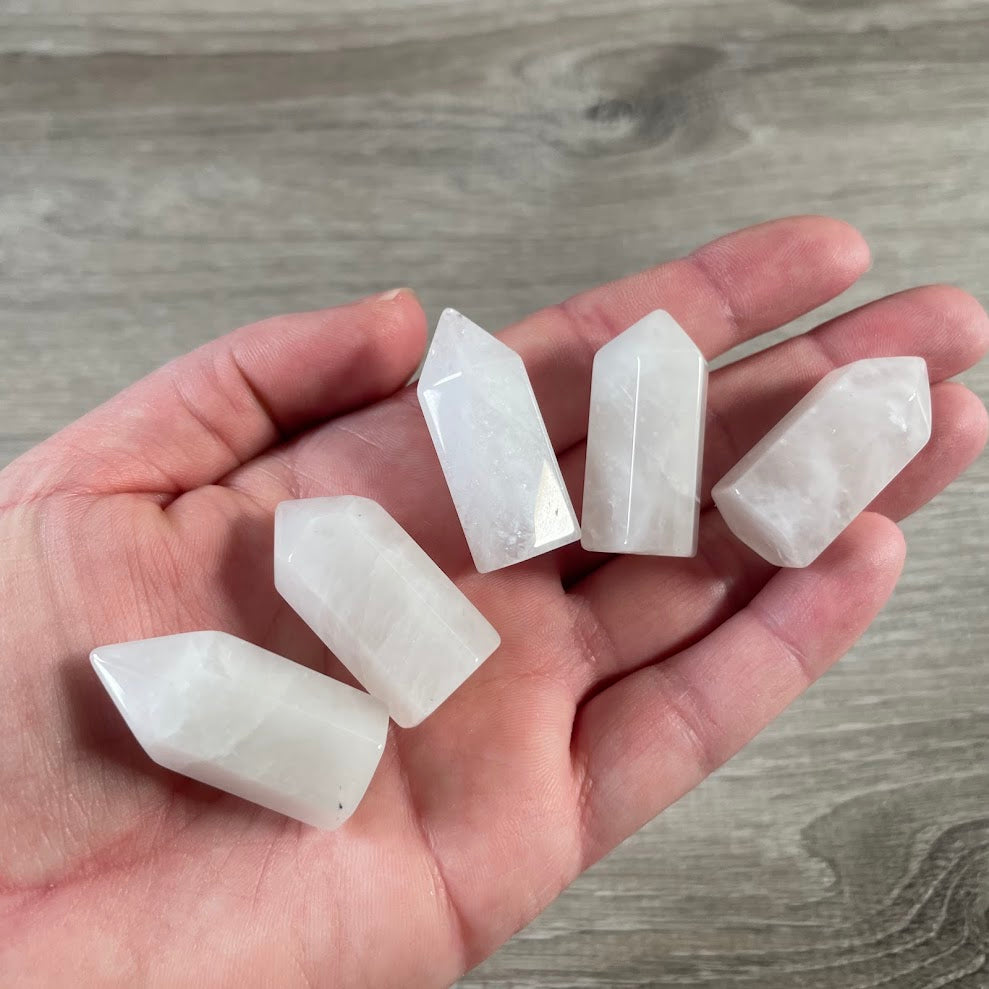 Gemstone Chubby Obelisk – Small Carved Crystal Tower
