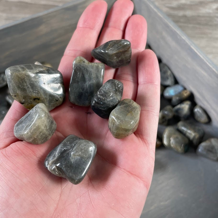 polished labradorite crystals for crystal retailers
