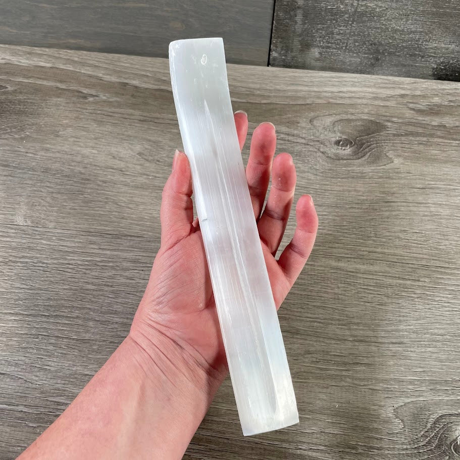 Assorted Styles and Sizes Selenite Wholesale products