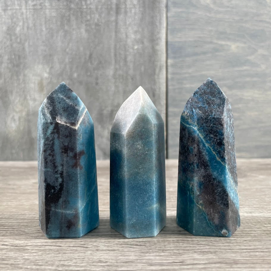 Brazilian Gemstone Obelisk – Wholesale Crystal Points by the Ounce