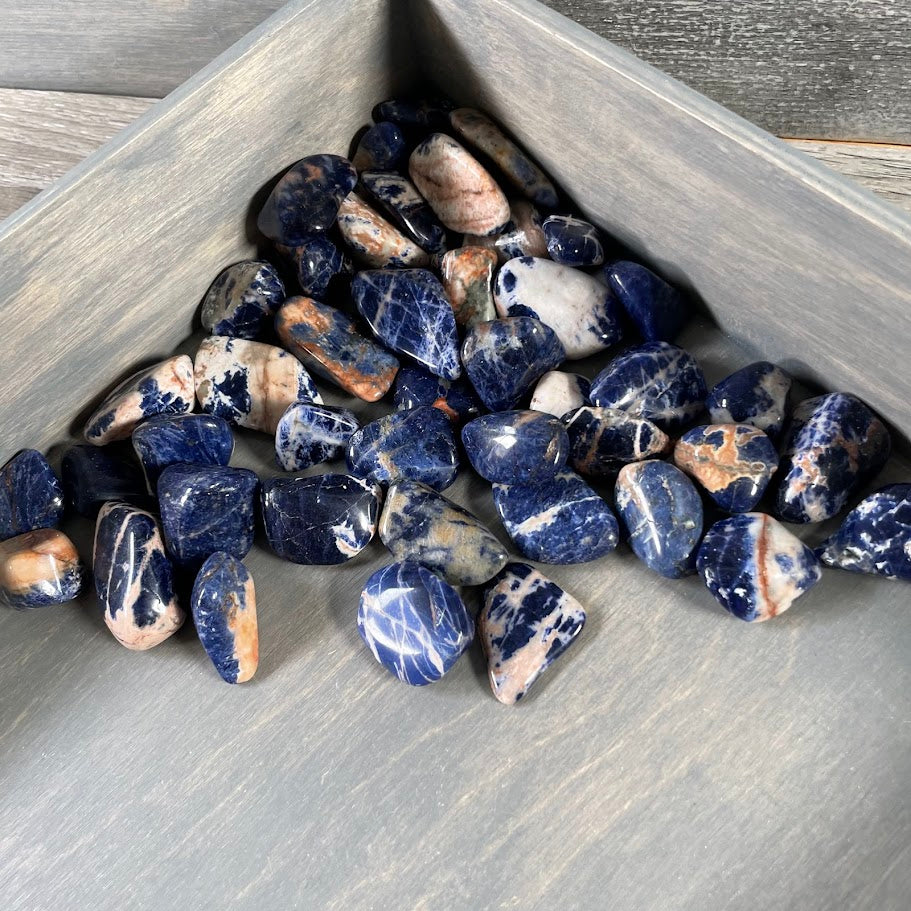 polished sodalite crystals wholesale for gift stores