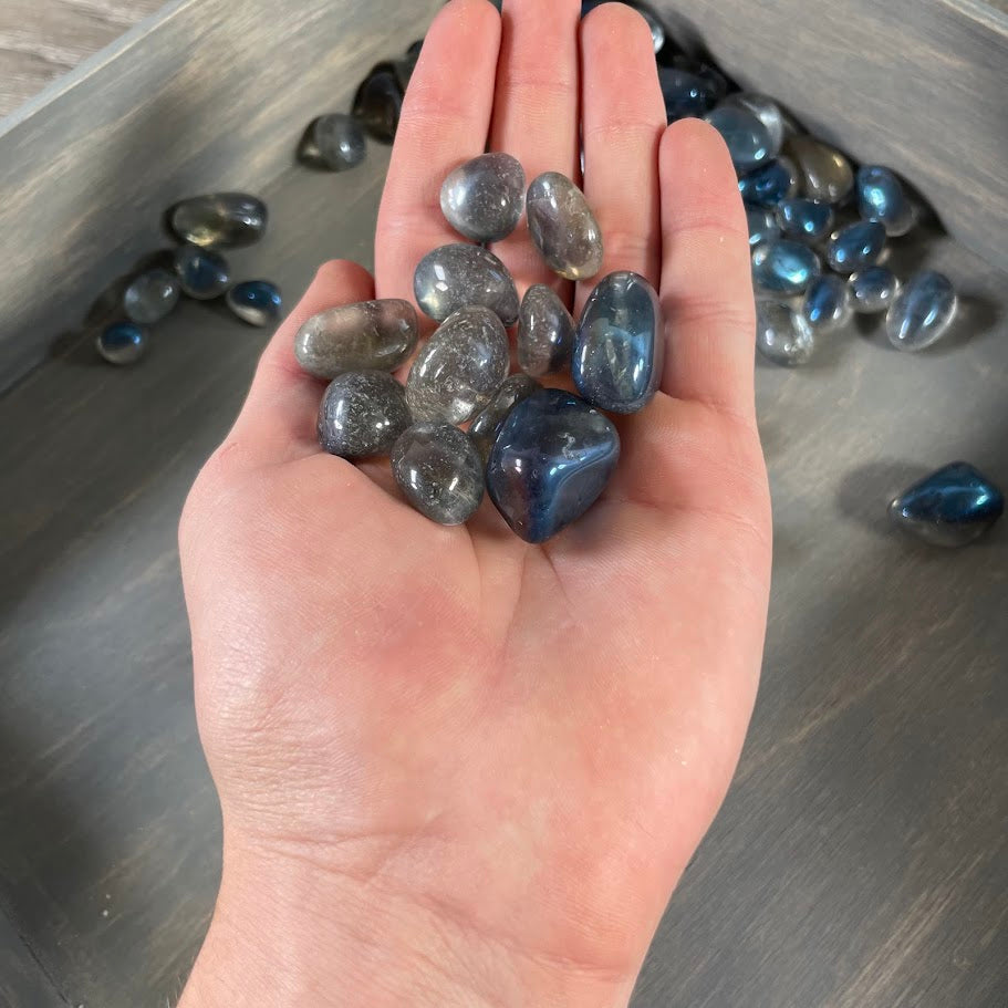 Bulk aura crystals for metaphysical retail