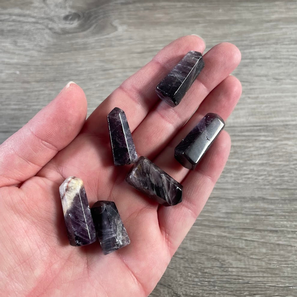 Small Gemstone Obelisk Points for Wire Wrapping or Gridding