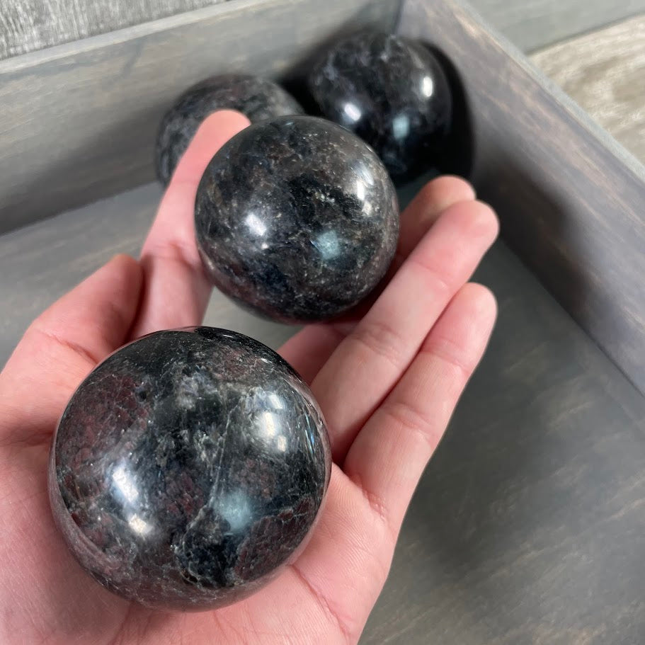 Astrophyllite with garnet spheres bulk lots