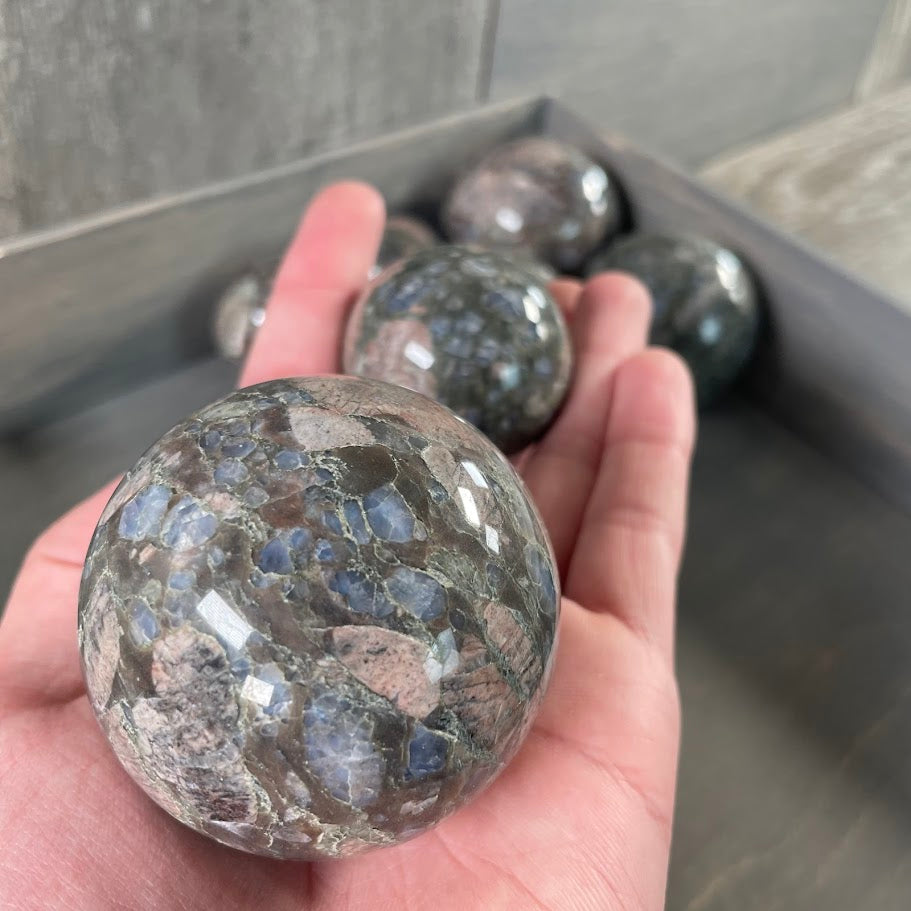 Que sera sera sphere lots