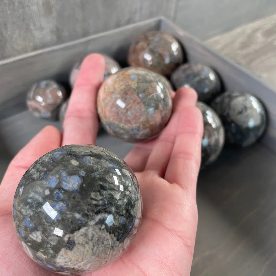 Que Sera Sera metaphysical supplies