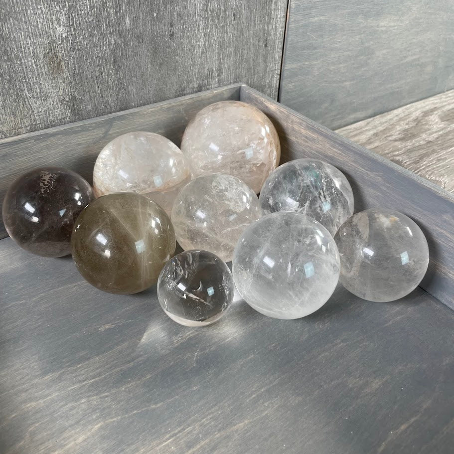 Quartz spheres for home decor