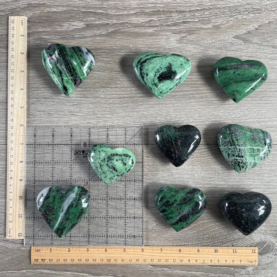 Ruby in zoisite heart-shaped crystal carvings wholesale