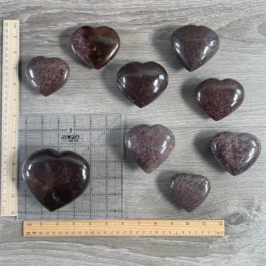 garnet polished gemstone hearts