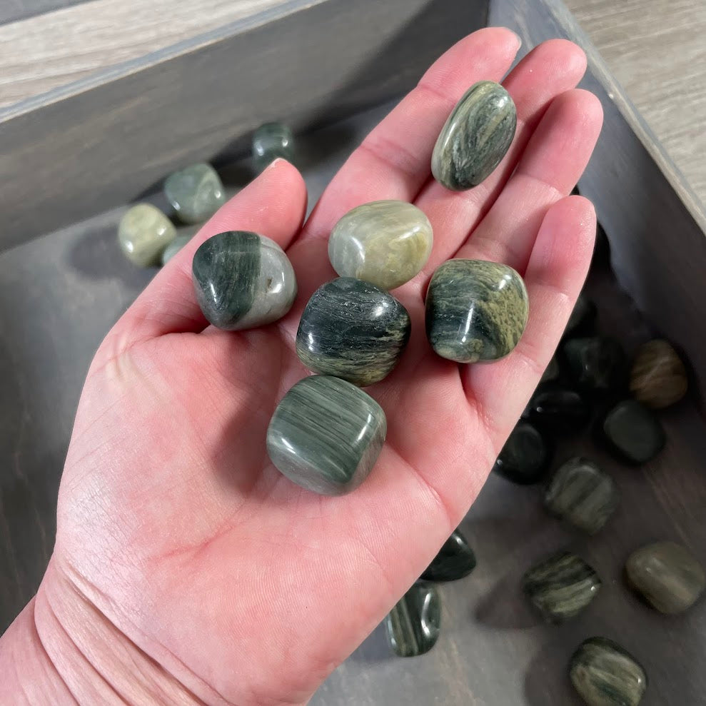 wholesale crystal stones green hair jasper