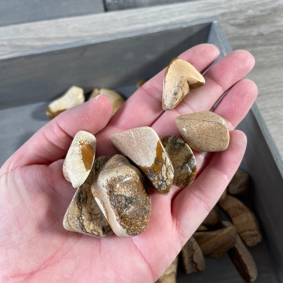 picture jasper stones for reiki meditation