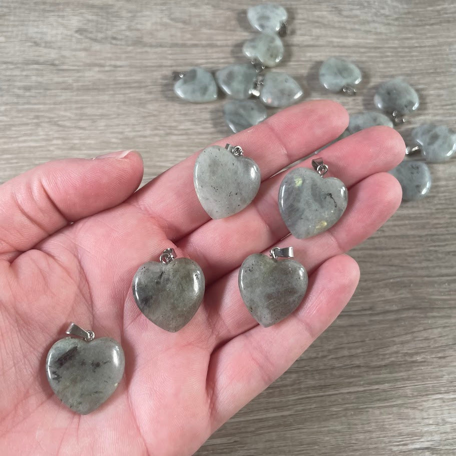 20mm Gemstone Heart Pendants – Bulk Wholesale Jewelry