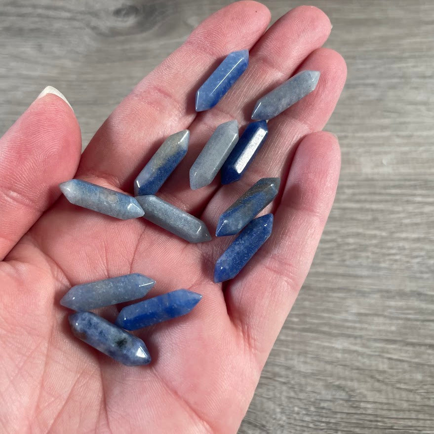 wholesale blue quartz spiritual healing stones