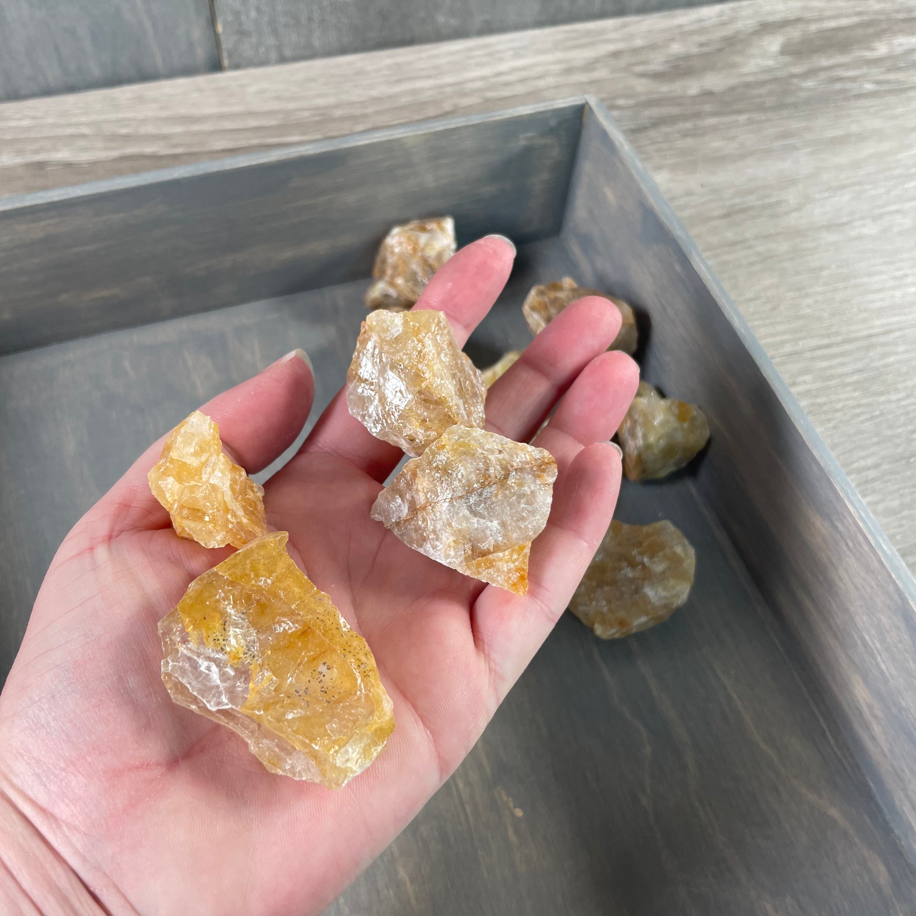 Bulk golden healer quartz rough stones for resale