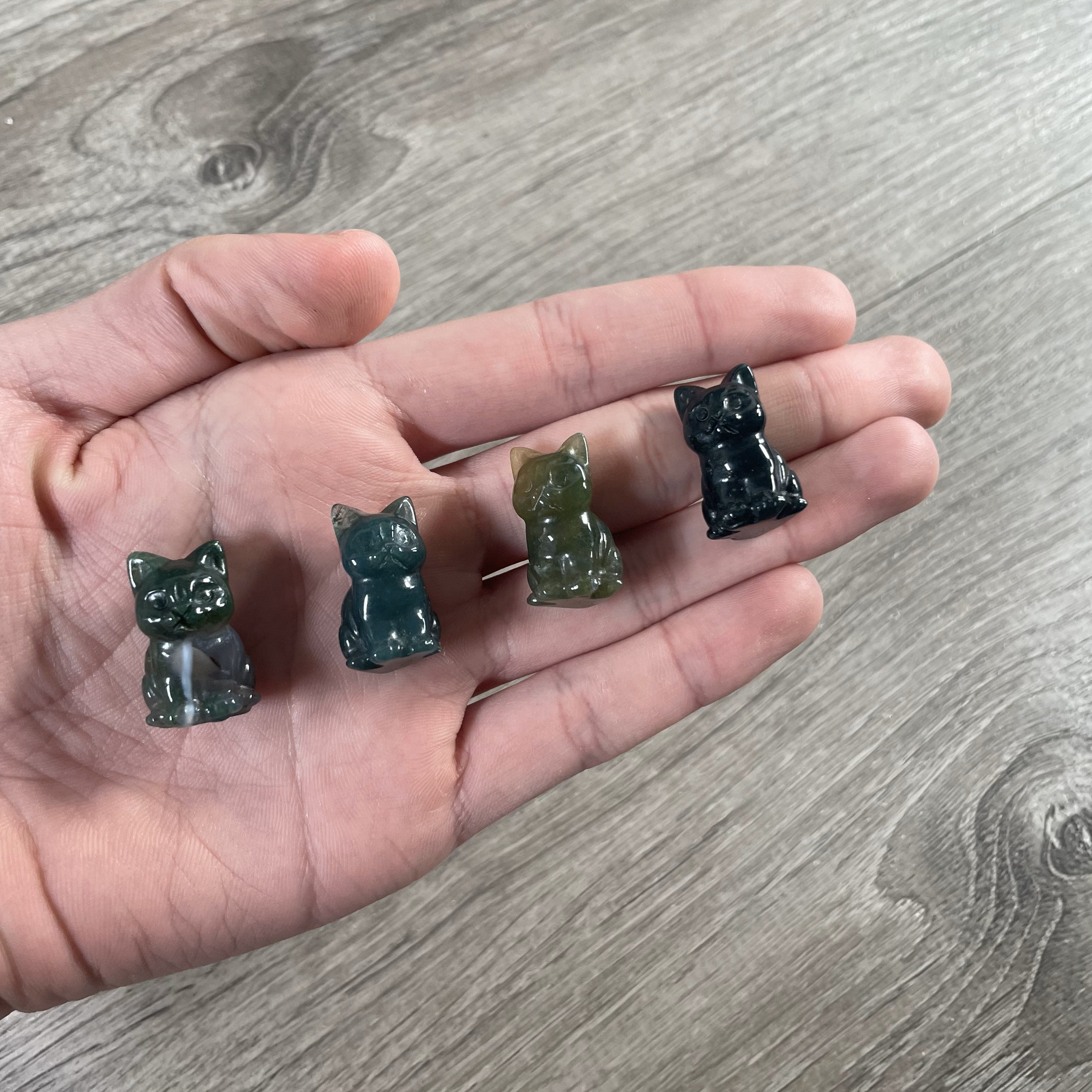 Moss Agate crystal cat carving wholesale
