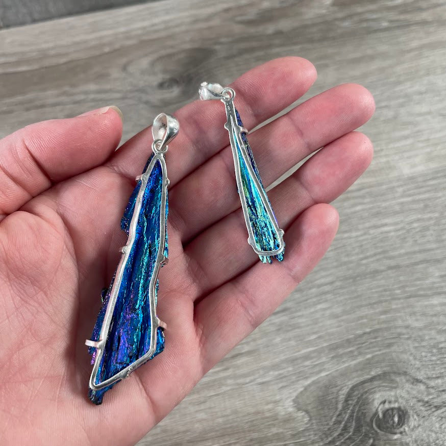 bulk metaphysical pendants