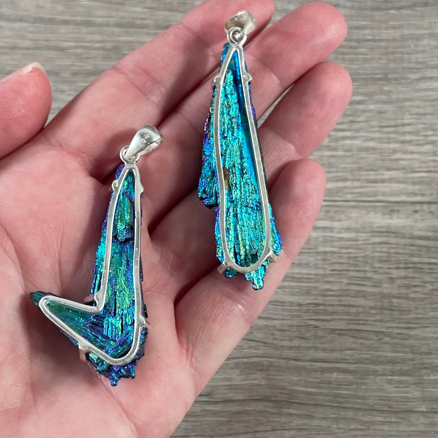 shimmering titanium kyanite pendant wholesale