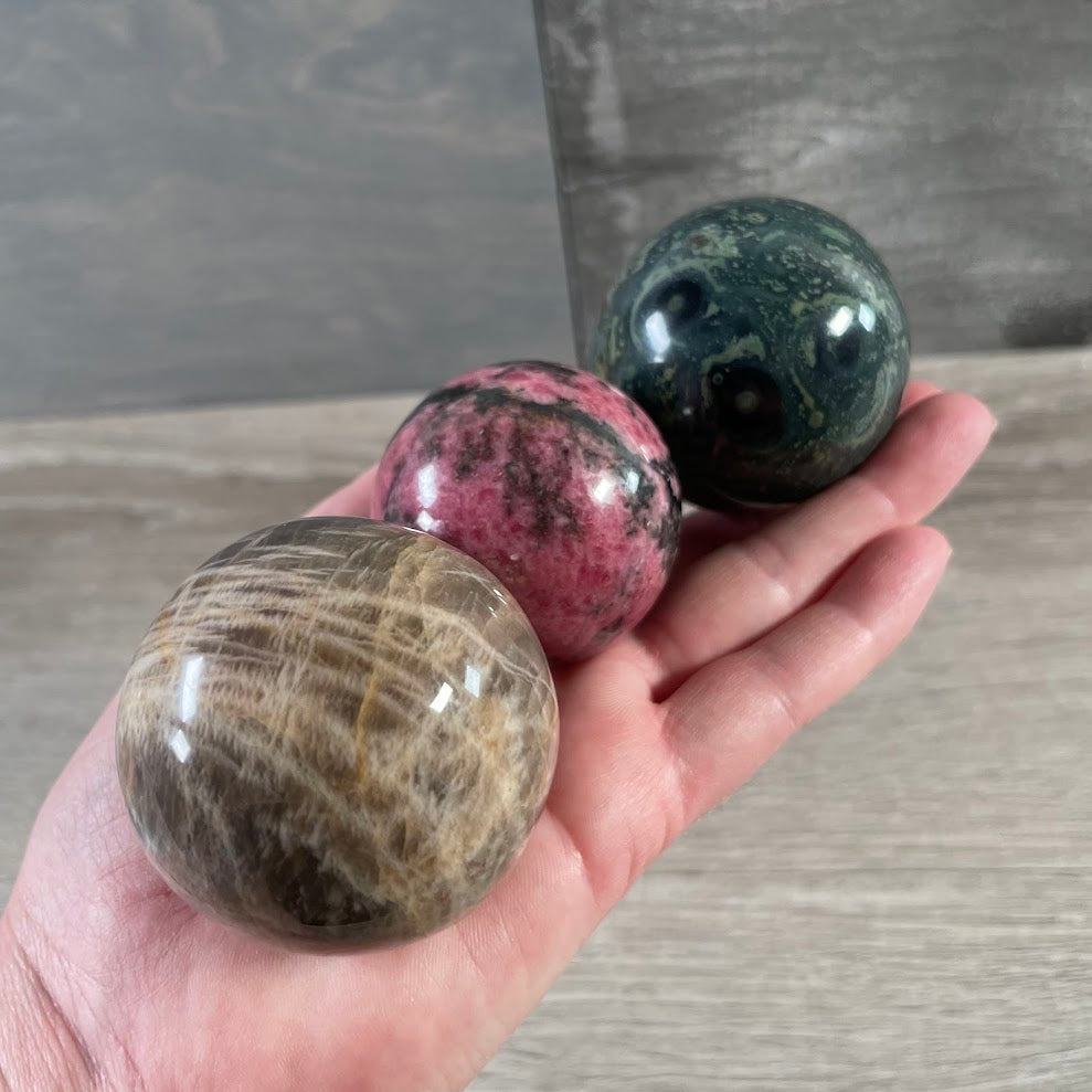 wholesale crystal sphere assortment by the ounce