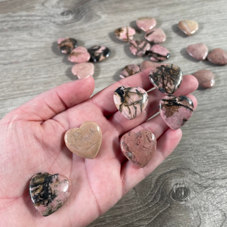 heart carving 1-inch bulk wholesale crystal hearts, rhodonite