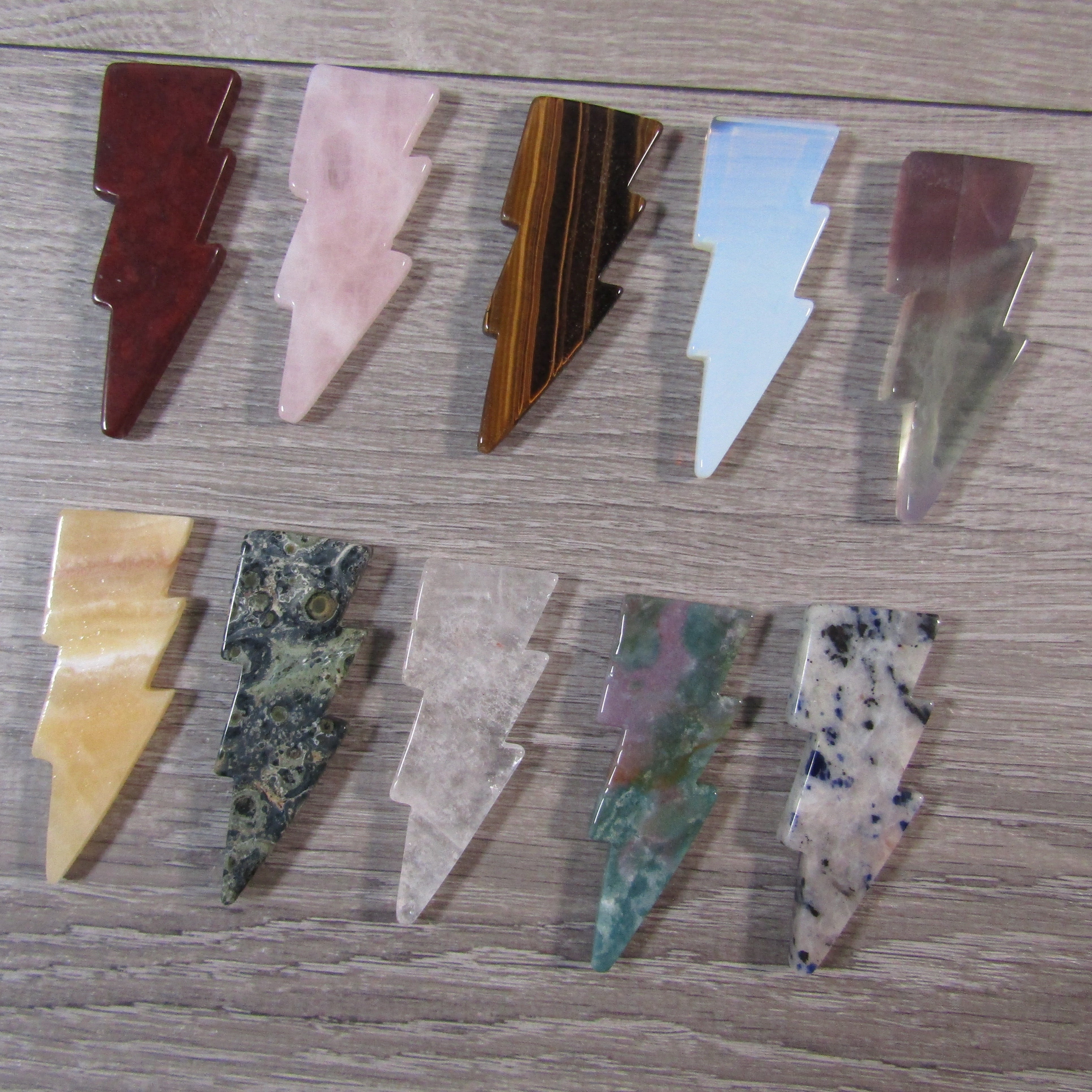 assorted bolt gemstone carvings for gift shops