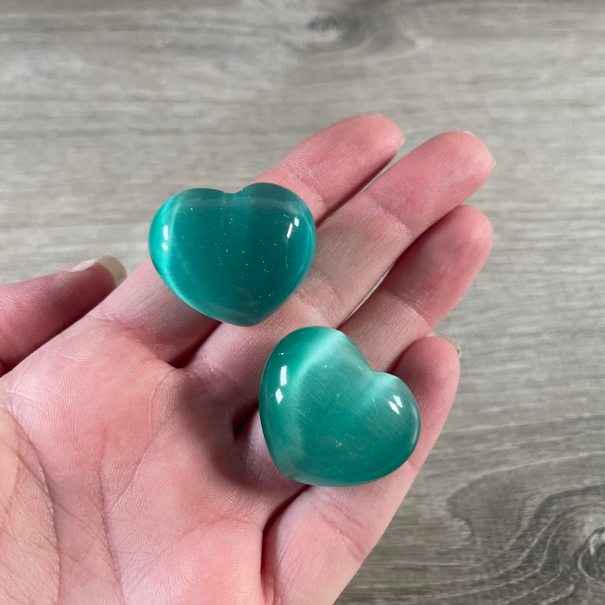 Fiber-Optic Cat's Eye Heart Puffy 1-Inch Wholesale Gemstone